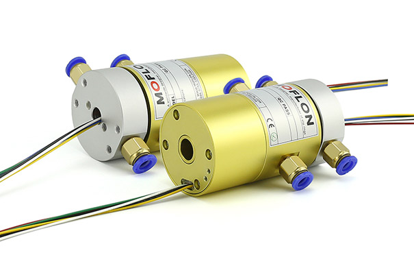 ���P����D���^