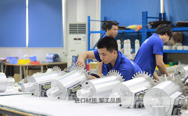 ���h�ܽ��^