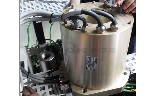 ��������h